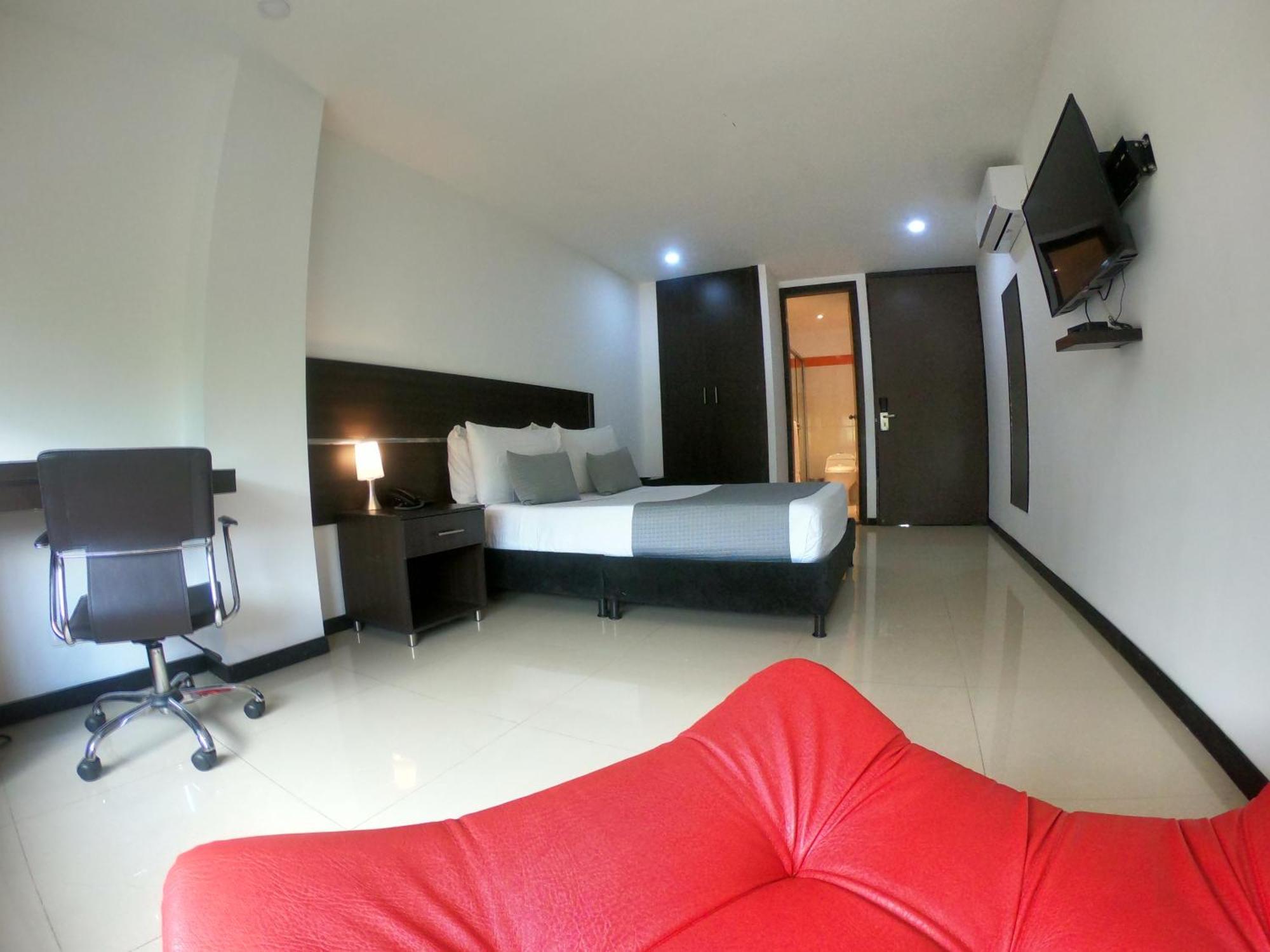 Diagonal Hotel Chipichape Кали Экстерьер фото